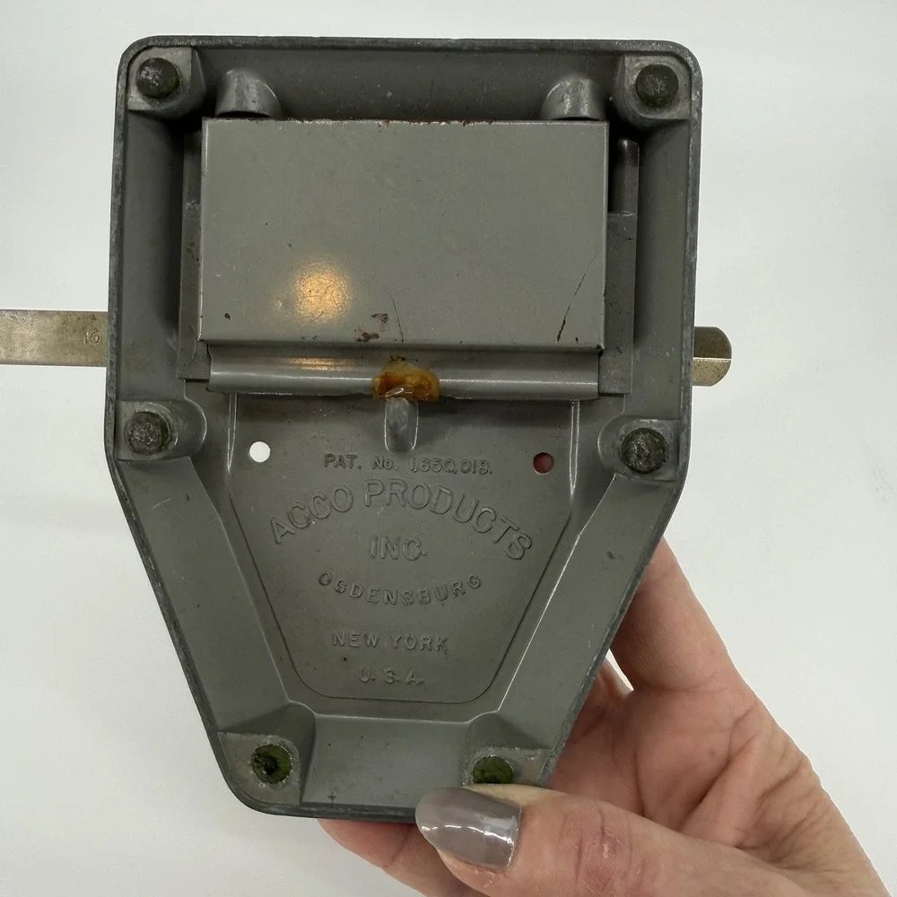 Acco Paper Punch, VTG Metal 2 Hole Puncher, Office Holepunch Retro Paper Puncher